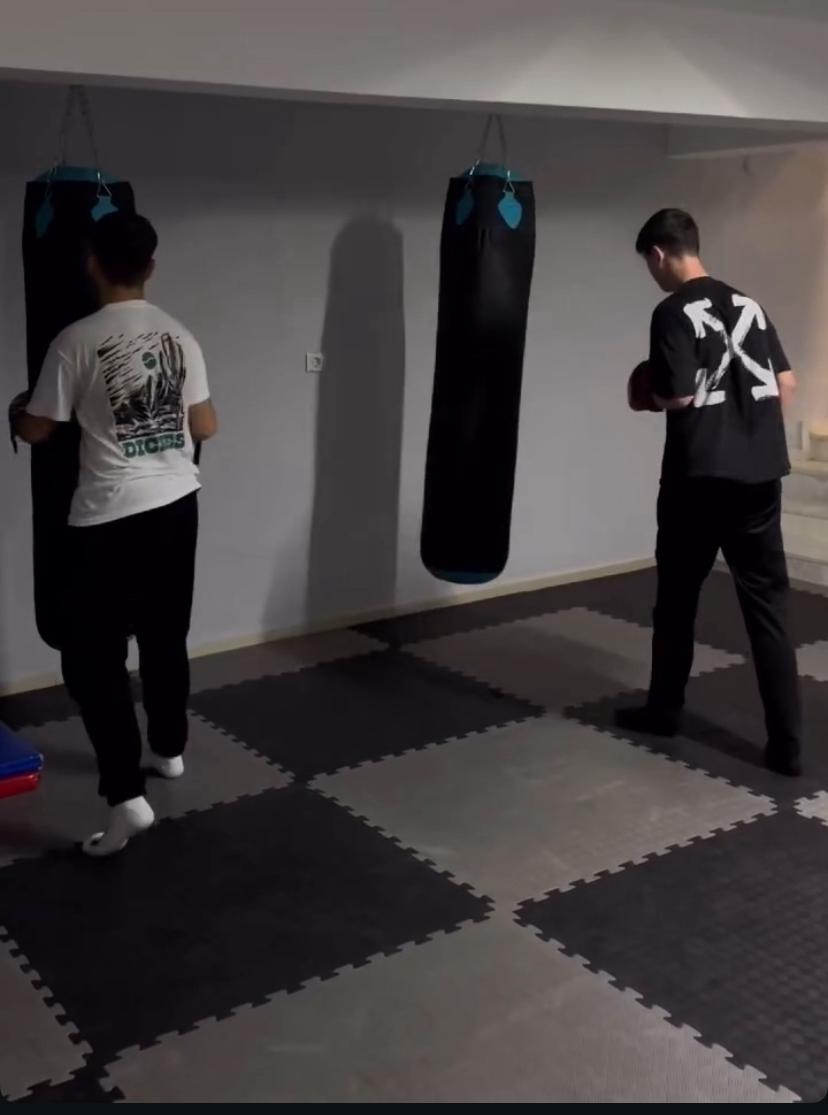Kick Boks 11