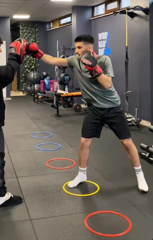 Kick Boks 12